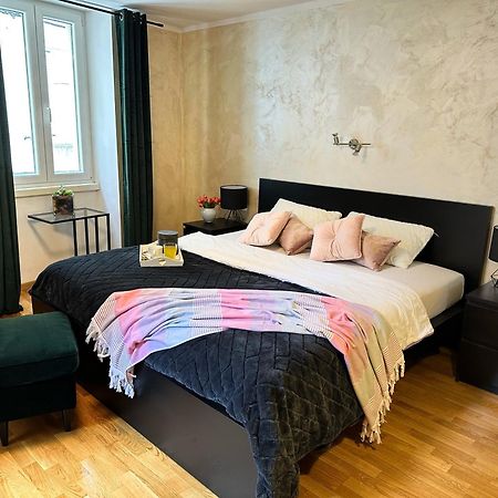Romeo Apartments Rovigno Rovinj Exterior foto
