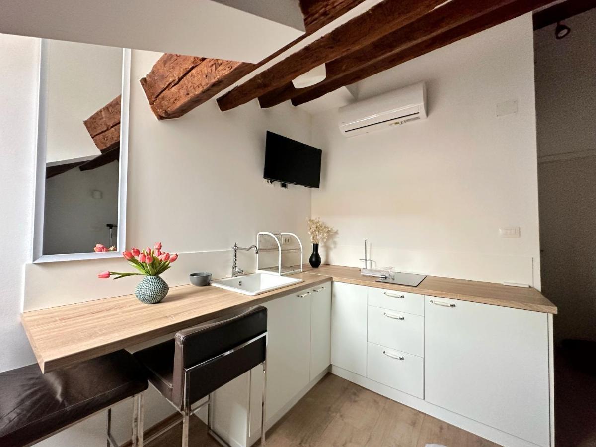 Romeo Apartments Rovigno Rovinj Exterior foto