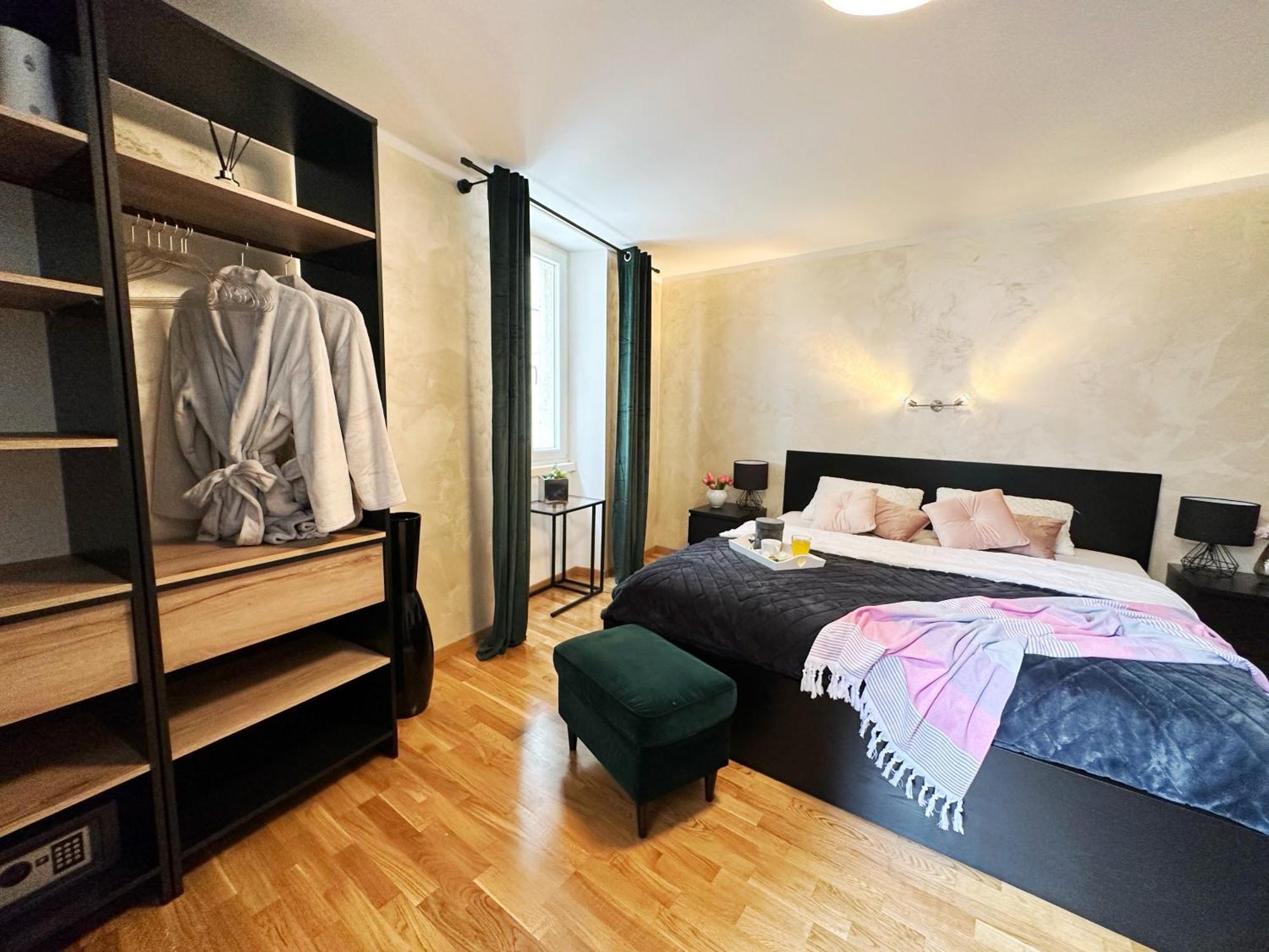 Romeo Apartments Rovigno Rovinj Exterior foto