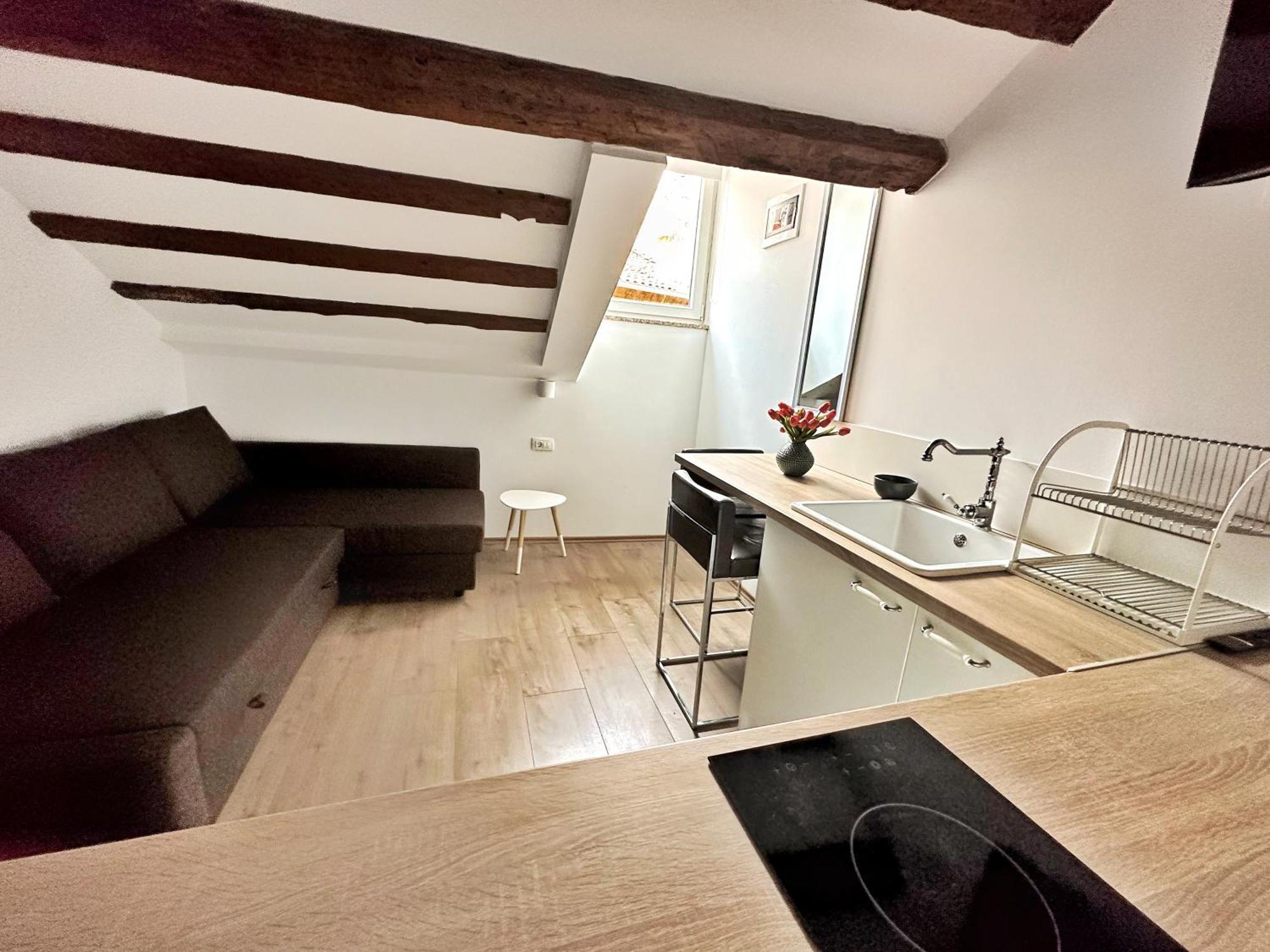 Romeo Apartments Rovigno Rovinj Exterior foto